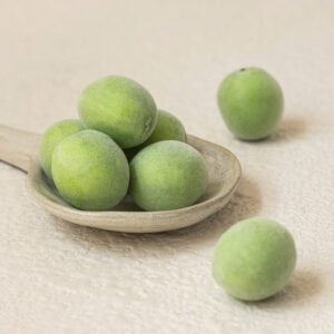 Green Plum Refreshing Cleanser